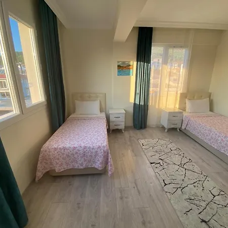 Apartment Azize *